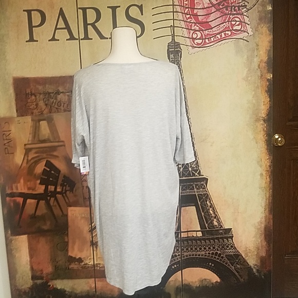 Lularoe Irma tee - Picture 2 of 6